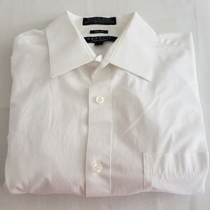 Marquis Men's Slim Fit Spread Collar Dress Shirt
